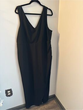 torrid Black V-Neck Maxi Dress
